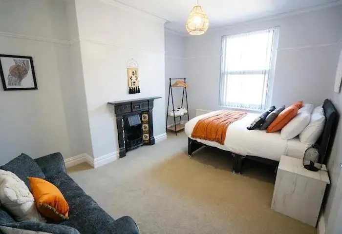 Hébergement de vacances Modern 5br -fast Wifi & Parking *